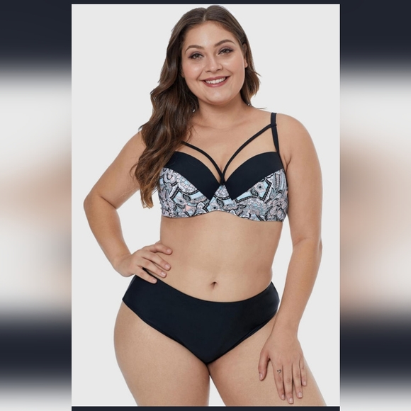 Plus Size Bikini Swimwear - Picture 5 of 8